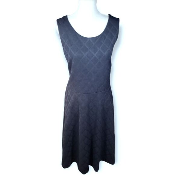 LE LIS NAVY TEXTURED DRESS SZ.2X EUC. - Picture 1 of 8